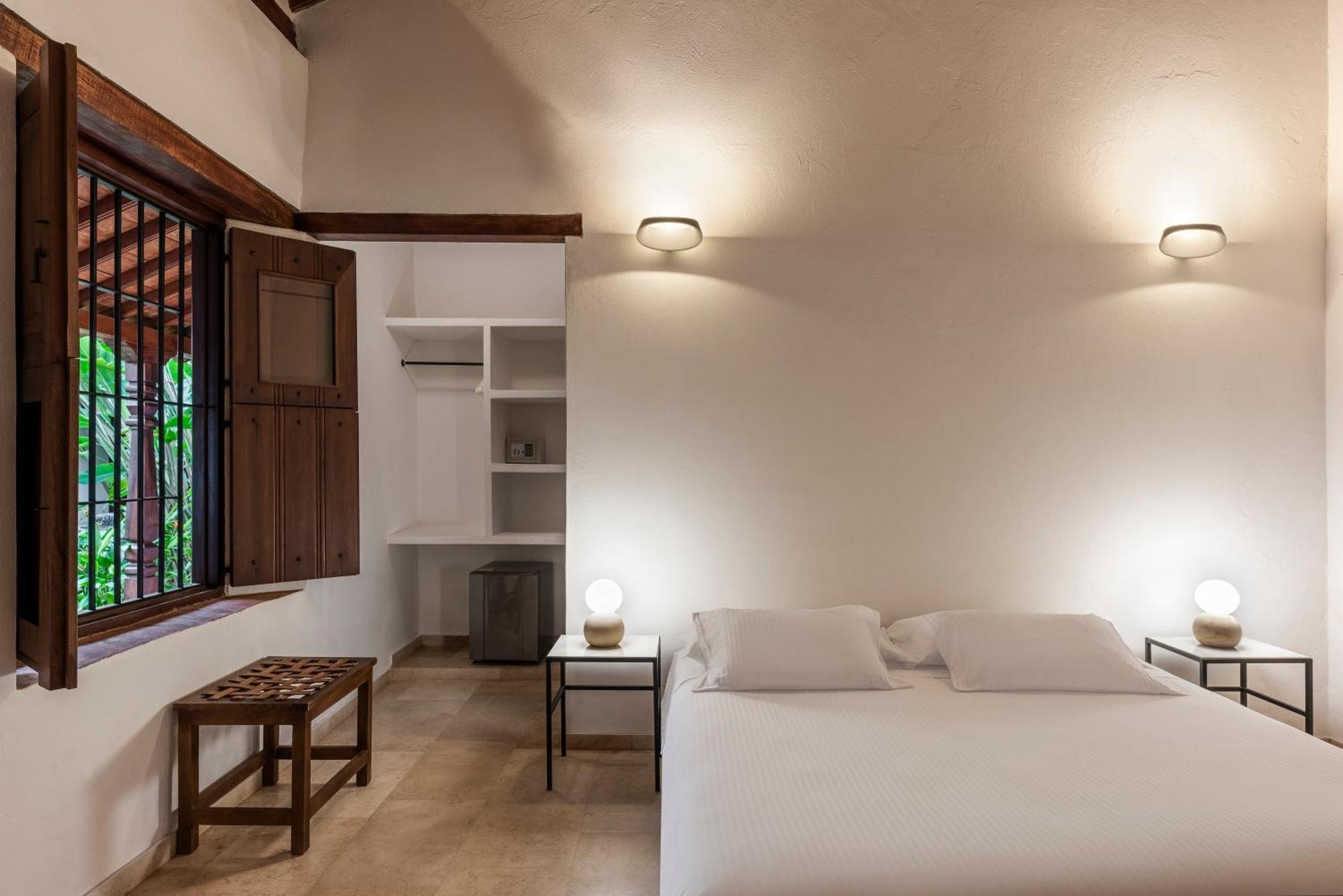 Karakali Boutique Hotel Момпос Экстерьер фото